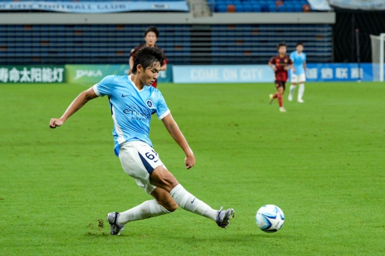【战报】屡造险情难改比分，深圳新鹏城U20憾负陕西联合U20