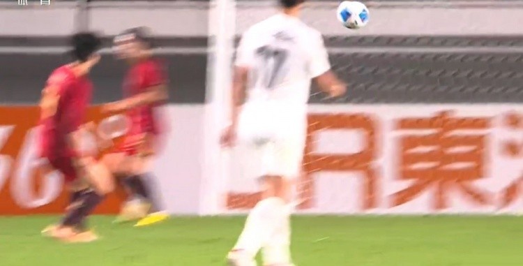 半场-中国女足暂2-1中国香港 陈巧珠、司雨破门 后防配合失误送礼 半场-中国女足暂2-1中国香港 陈巧珠、司雨破门 后防配合失误送礼