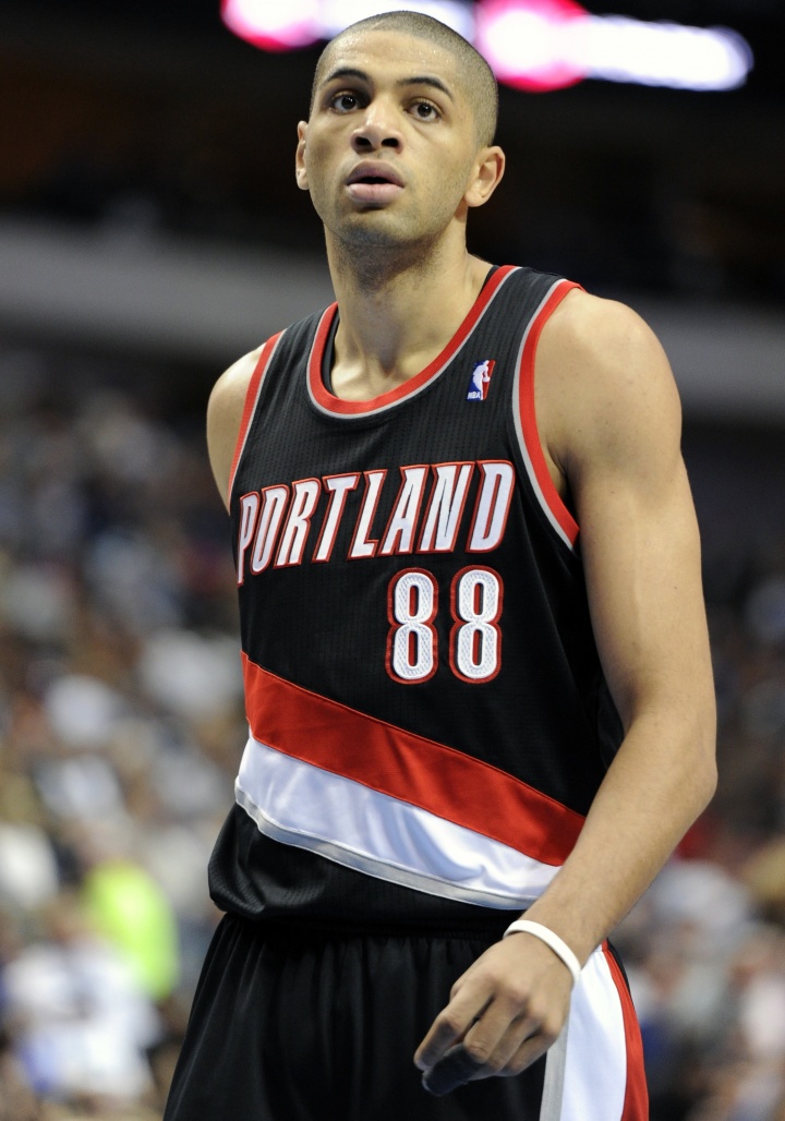 开拓者致敬巴图姆：球队传奇 很荣幸成为你NBA故事的开篇